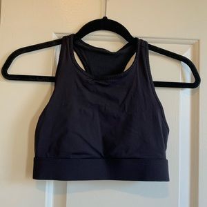 Fabletics sports bra with pockets size xs no padding